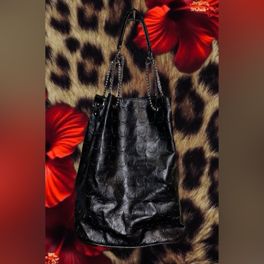 Black Skull Embossed Bucket Bag